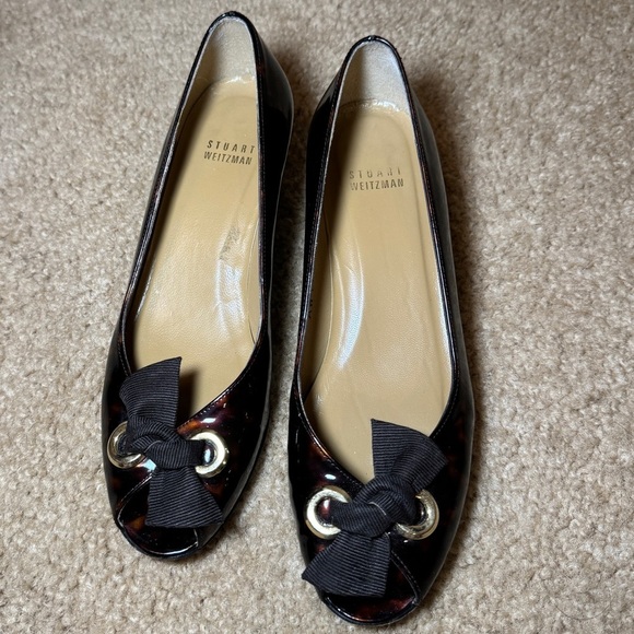 Stuart Weitzman Tortoise Peep Toe Kitten Heels - Picture 2 of 14